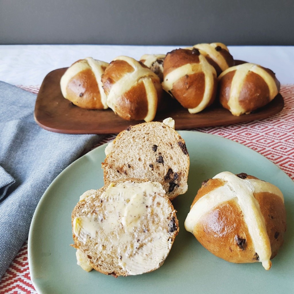 Easy Chocolate Hot Cross Buns