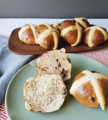 Easy Chocolate Hot Cross Buns